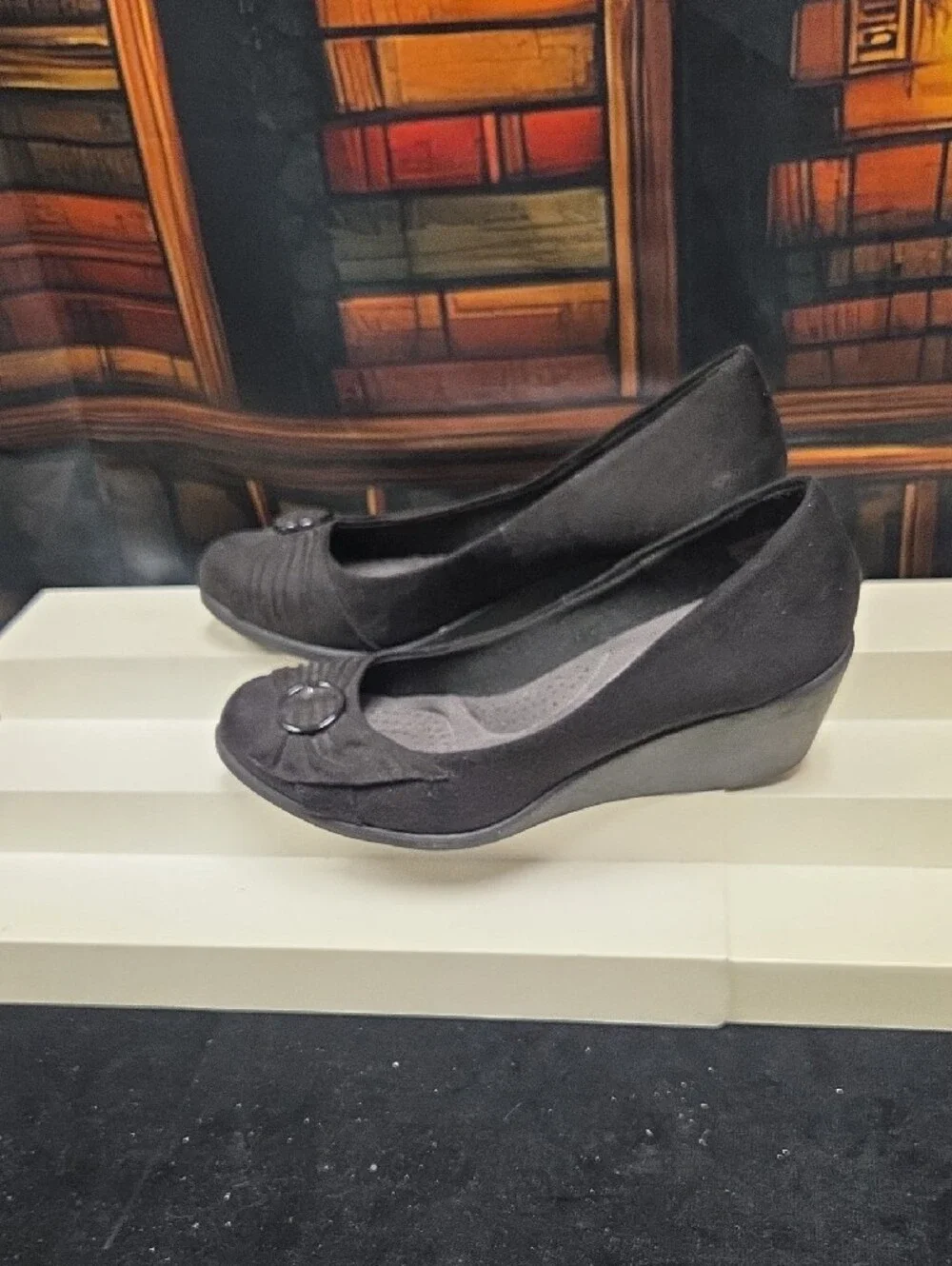 dexflex comfort Black Slip-On Ballet Flats with Decorative Ring